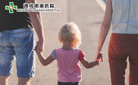 手足癣的症状有哪些?影响日常生活吗?